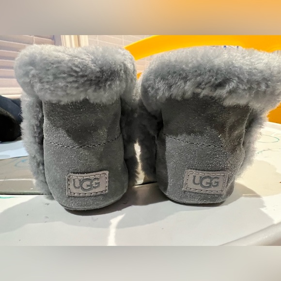 NWOT UGG Infant Lassen Slip-on - Picture 2 of 4
